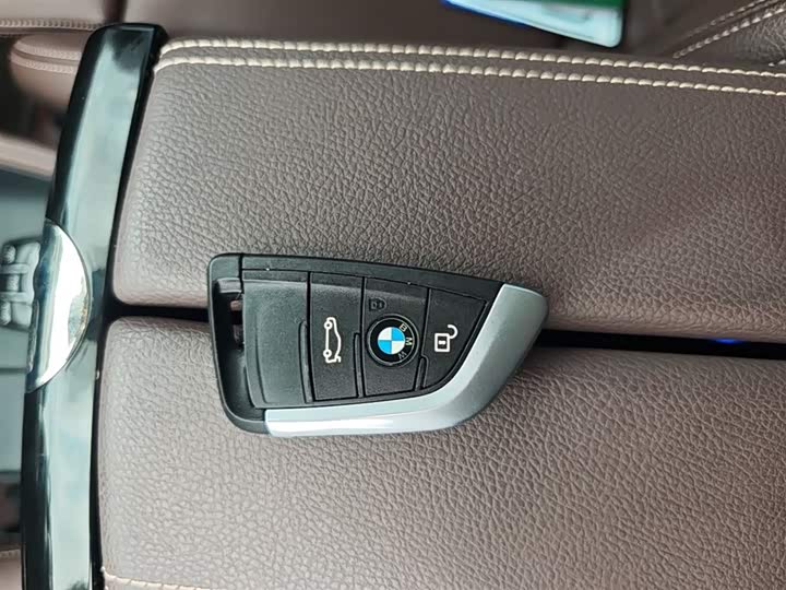 Zdjęcie 9 - BMW X1