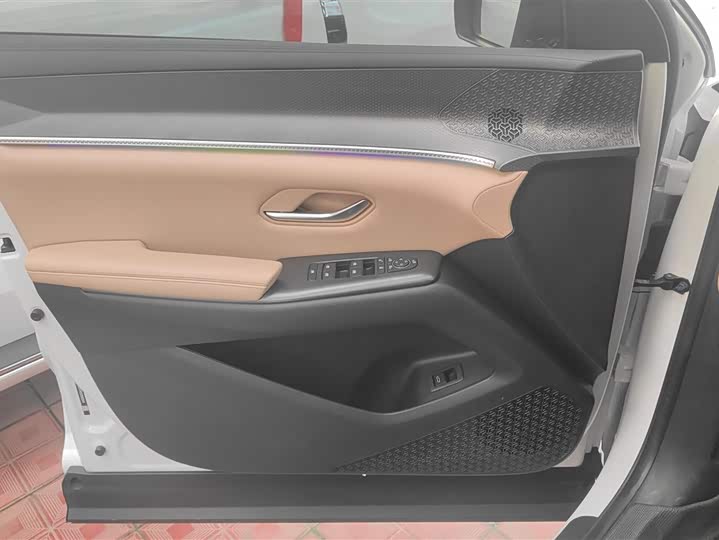 BYD Song Pro Hybrid 2025 2025款 第二代 DM-i 75KM超越型