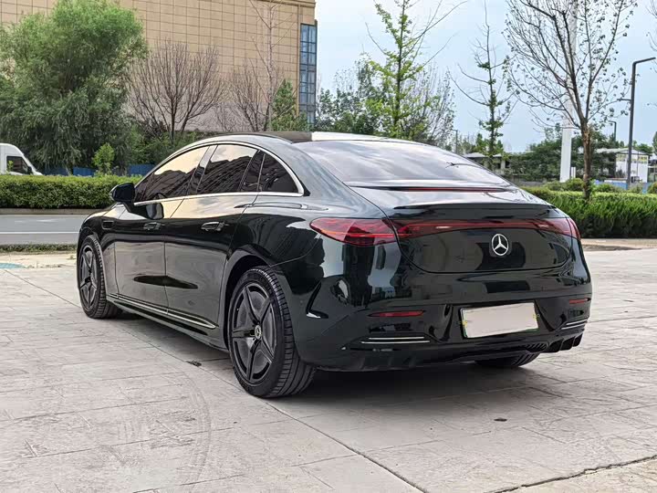 Фото 7 - Mercedes-Benz EQE