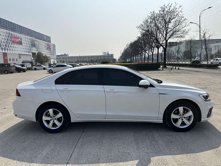 Фото 6 - Volkswagen Lamando L