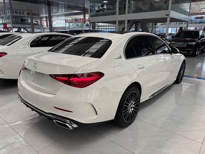 Фото 9 - Mercedes-Benz C-Class