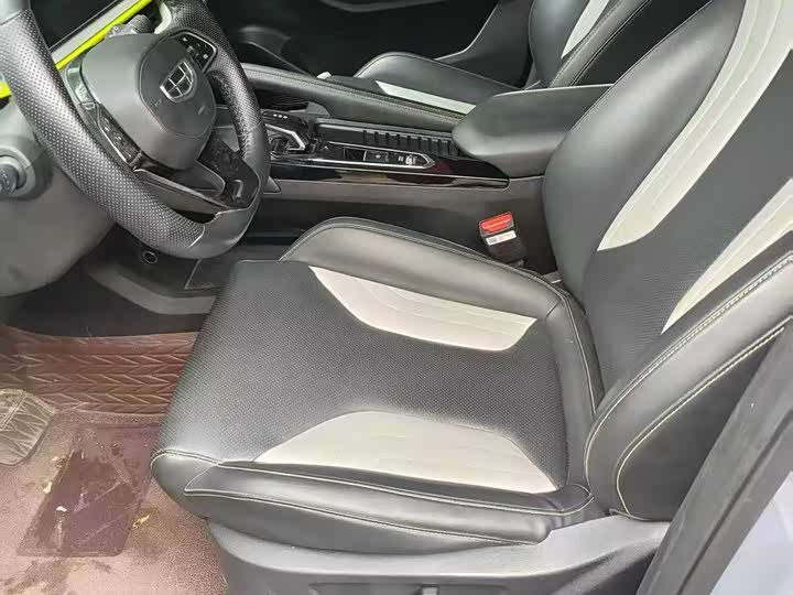 Geely Coolray 2022 2022款 缤越COOL 1.5TD DCT激擎版
