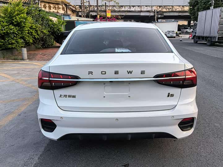Zdjęcie 4 - Roewe i5