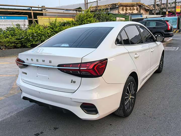Zdjęcie 6 - Roewe i5