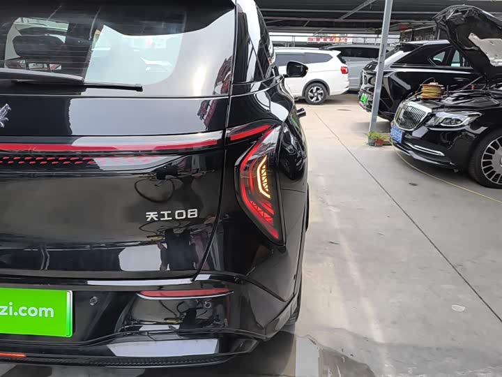 Hongqi EHS7 (Tiangong 08) 2025 2025款 565 四驱智选版