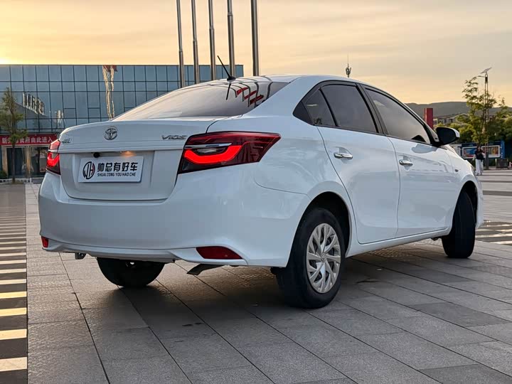 Toyota Vios 2022 2022款 1.5L 20周年纪念版