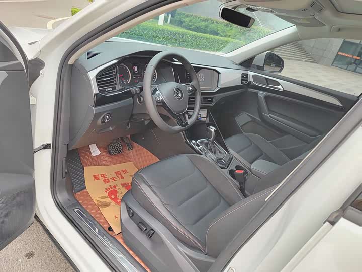 Volkswagen Tayron 2020 2020款 330TSI 两驱豪华智联版