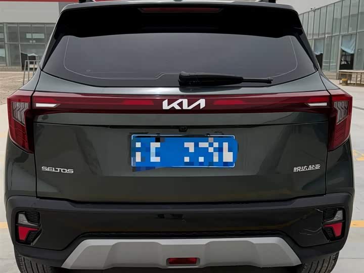 Kia Seltos 2023 2023款 1.5L CVT尊贵版