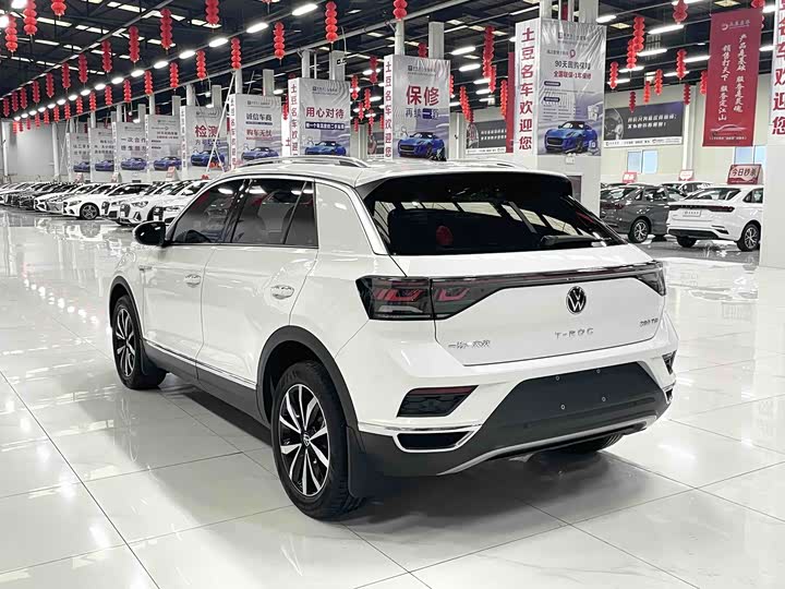 Фото 4 - Volkswagen T-Roc
