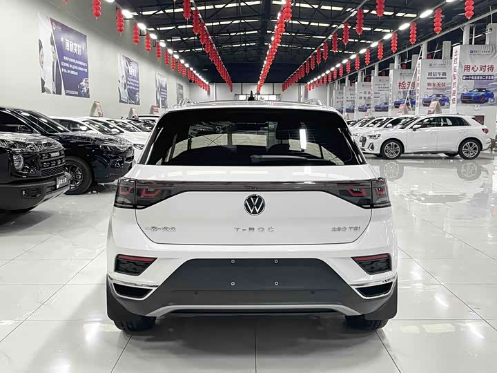 Фото 5 - Volkswagen T-Roc
