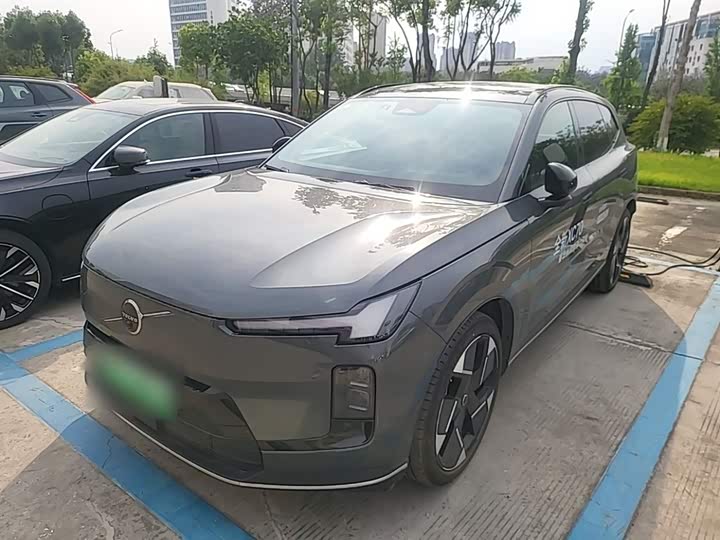 Volvo XC70 Hybrid 2026 2026款 四驱超长续航Ultra