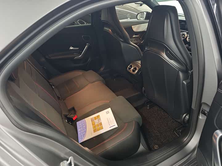 Фото 6 - Mercedes-Benz A-Class AMG
