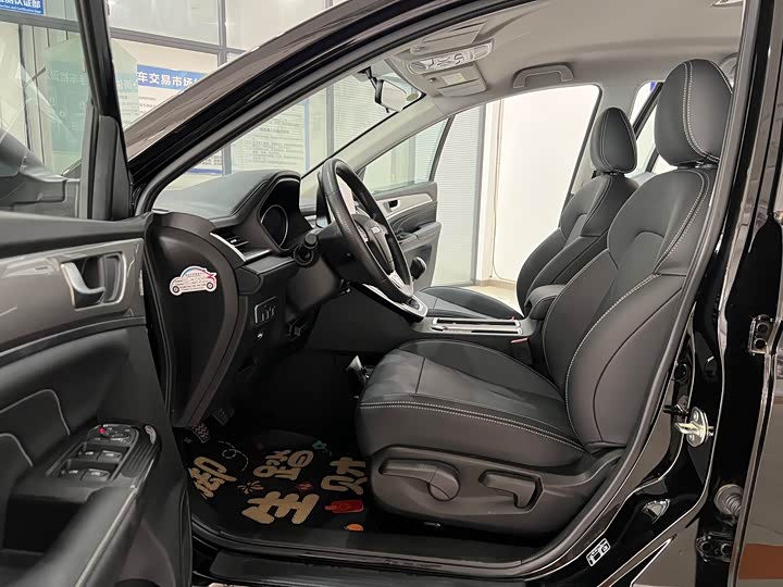 Фото 8 - Haval M6