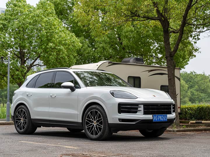 Фото 7 - Porsche Cayenne