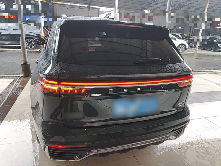 Фото 6 - Geely Monjaro