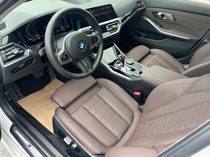 Фото 3 - BMW 3 Series