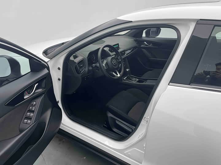 Mazda CX-4 2021 2021款 2.0L 自动两驱蓝天活力版