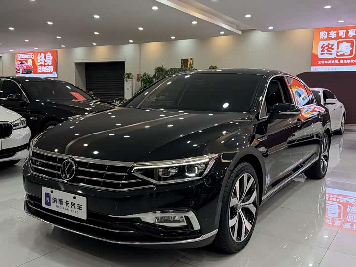 Фото 1 - Volkswagen Magotan