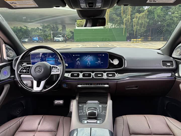 صورة 4 - Mercedes-Benz GLS-Class