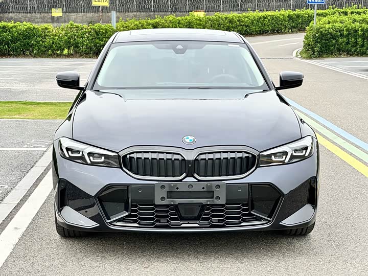 BMW 3 Series 2026 2026款 330Li M运动曜夜套装