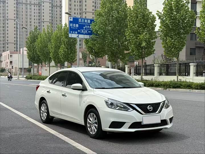 Фото 1 - Nissan Sylphy