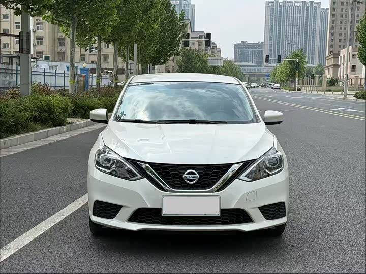 Фото 2 - Nissan Sylphy