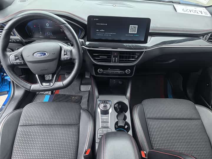 Ford Focus 2021 2021款 三厢 EcoBoost 180 自动ST Line