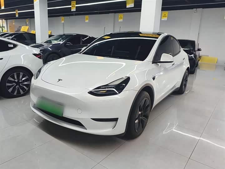 Zdjęcie 2 - Tesla Model Y