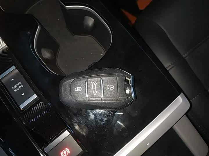 Фото 9 - Citroen C5 X