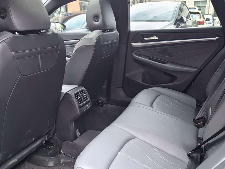 Volkswagen Lamando L 2026 2026款 凌渡L GTS 380TSI 凌风百万纪念版
