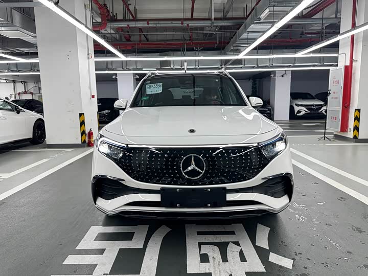 Фото 2 - Mercedes-Benz EQB
