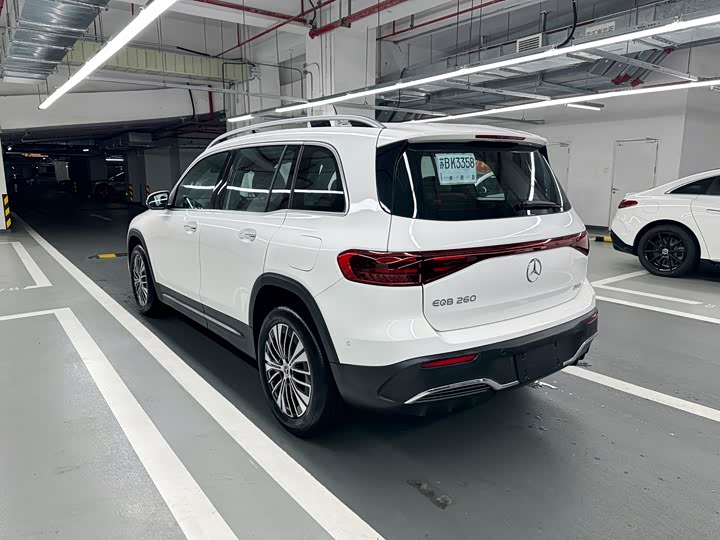 Фото 6 - Mercedes-Benz EQB