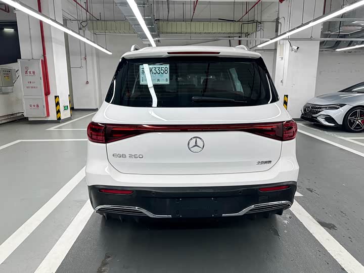 Фото 7 - Mercedes-Benz EQB