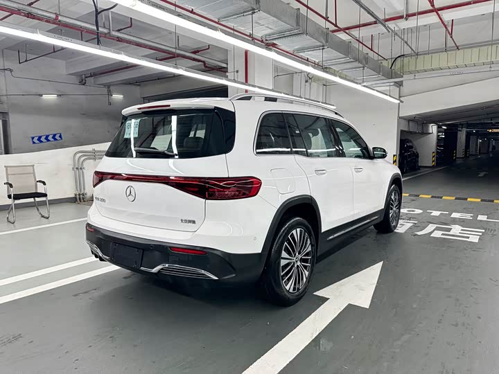 Фото 8 - Mercedes-Benz EQB