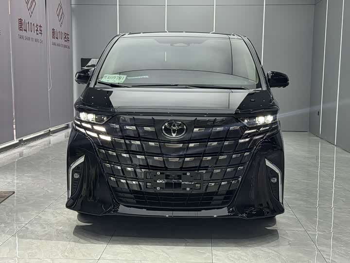 Photo 2 - Toyota Alphard