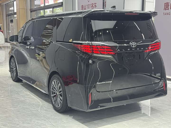 Photo 6 - Toyota Alphard
