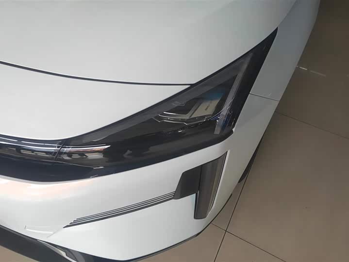 Фото 5 - Geely Galaxy L6