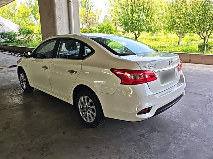 Фото 5 - Nissan Sylphy