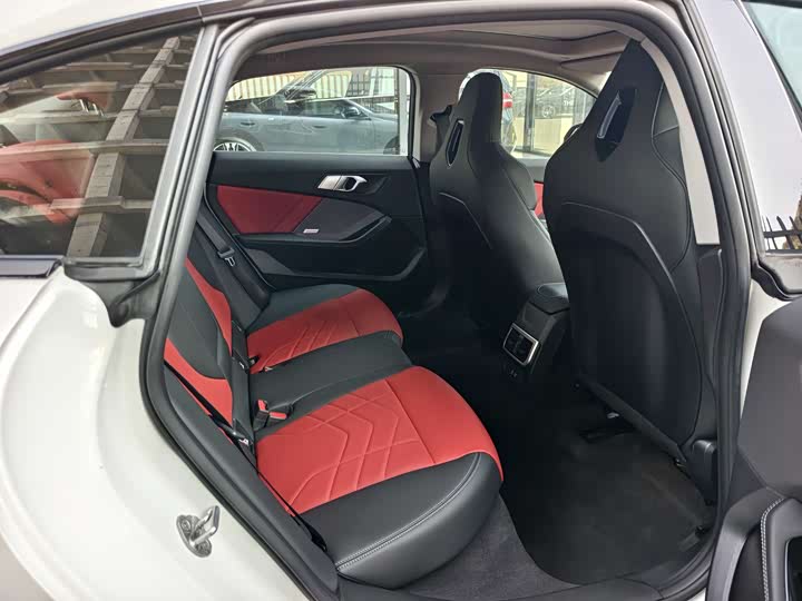 BMW 2 Series 2025 2025款 225L M运动曜夜套装