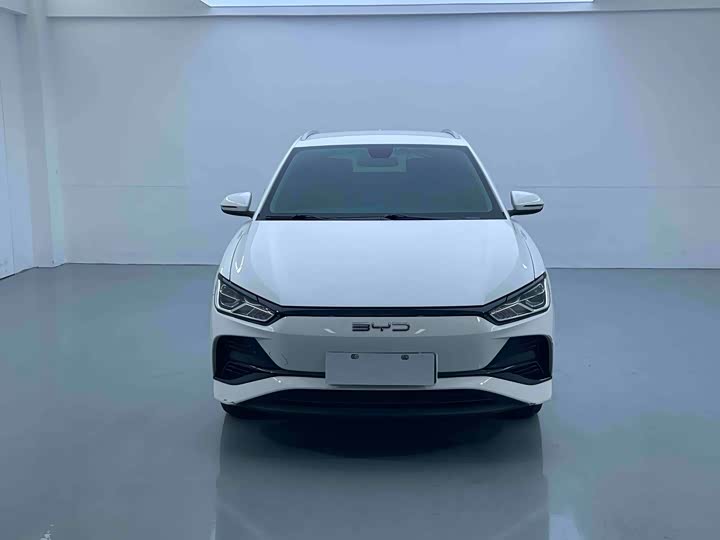 2023 BYD E2