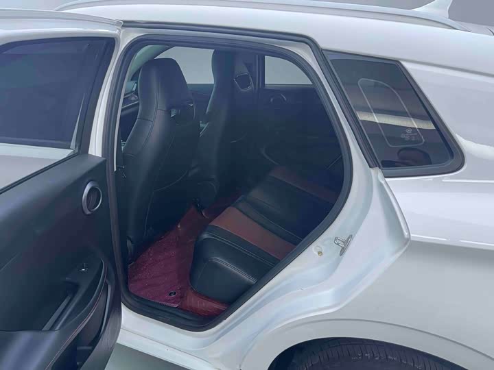 2023 BYD E2