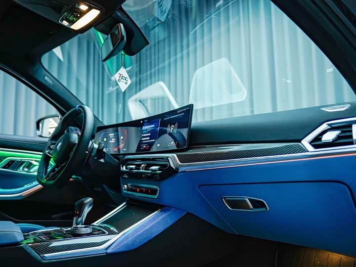 BMW M3 2021 2021款 M3四门轿车 雷霆版