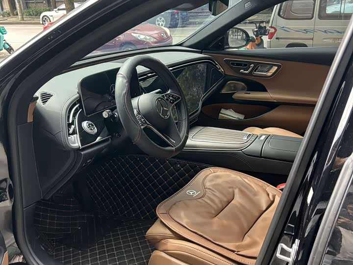 Mercedes-Benz E-Class 2026 2026款 E 300 L 豪华型