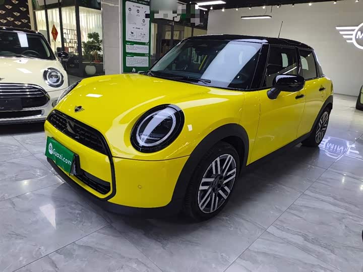 Mini Mini 2025 2025款 1.5T COOPER 经典派 五门版