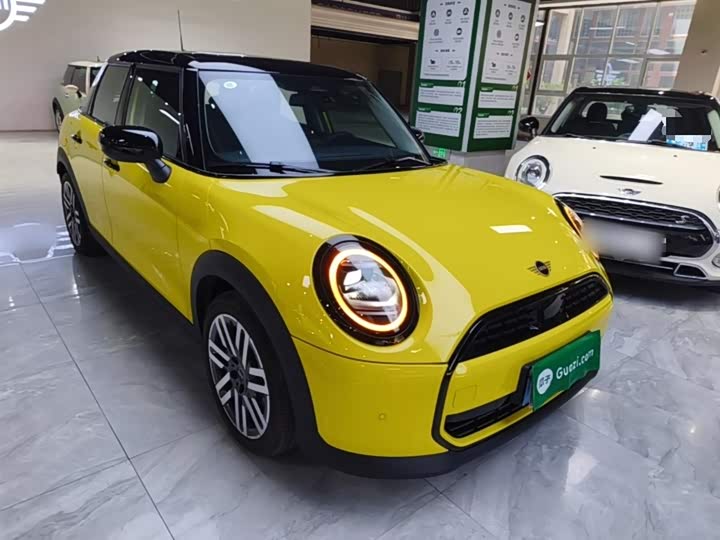 Mini Mini 2025 2025款 1.5T COOPER 经典派 五门版