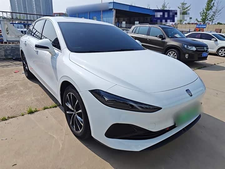 2025 Roewe D7