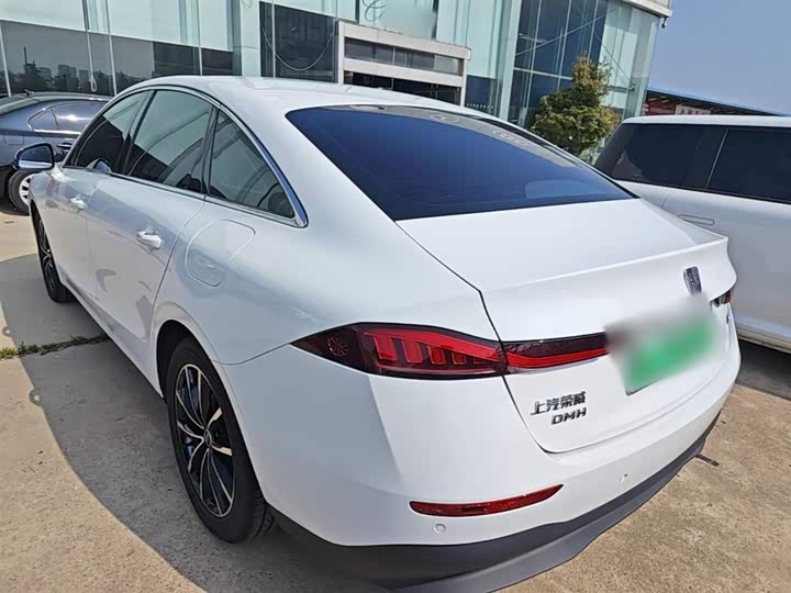 2025 Roewe D7