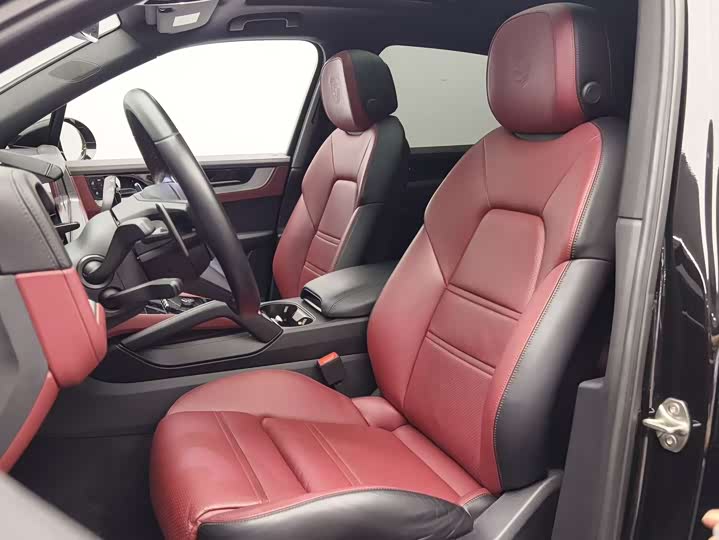 Фото 9 - Porsche Cayenne