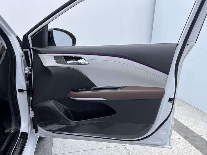 Chevrolet Monza 2024 2024款 1.5L 双离合悦享版