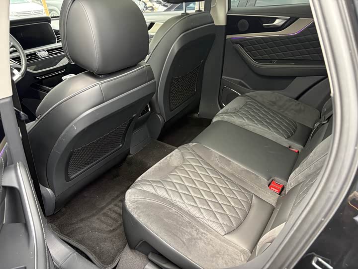 Фото 5 - Hongqi HS5